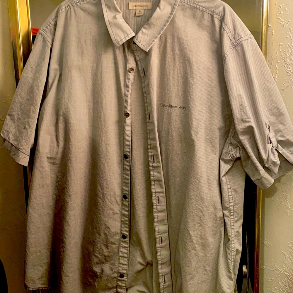 Calvin Klein Jeans casual short sleeve button down excellent condition